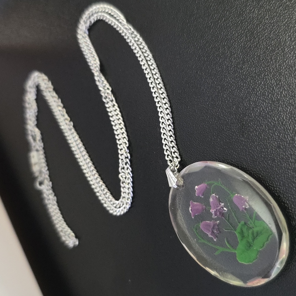Vintage Glass Intaglio Reverse Floral Necklace